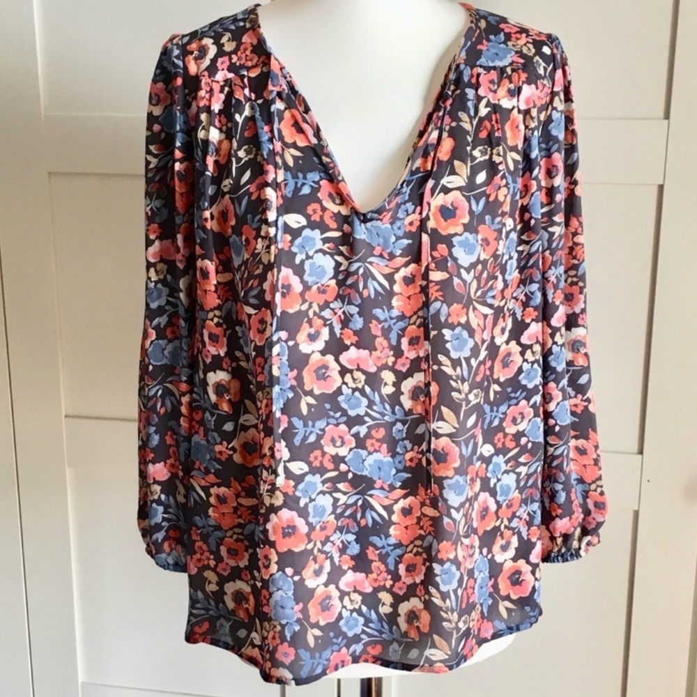 🌸JOIE Silk Floral Blouse🌺